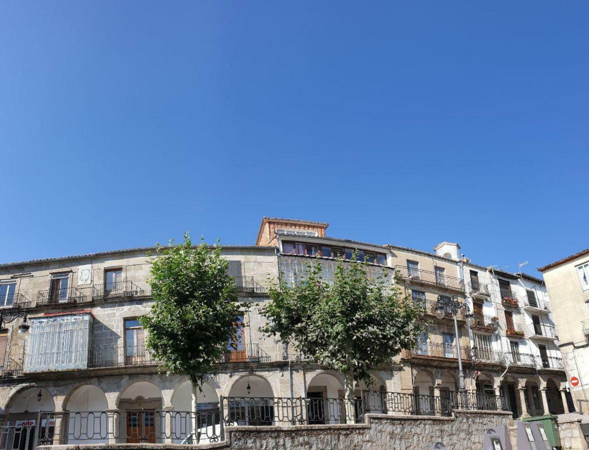 Portales De Pizarro Apartment Bejar Exterior photo